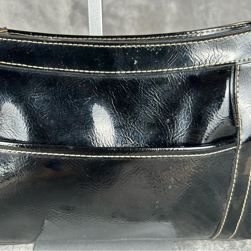 Vintage Liz‎ Claiborne Y2K Shoulder Bag Black Faux Patent Leather Bag